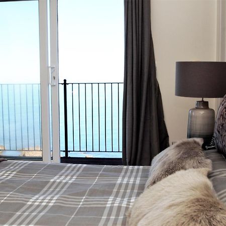 Ocean Breeze Villa Илфракомб Екстериор снимка