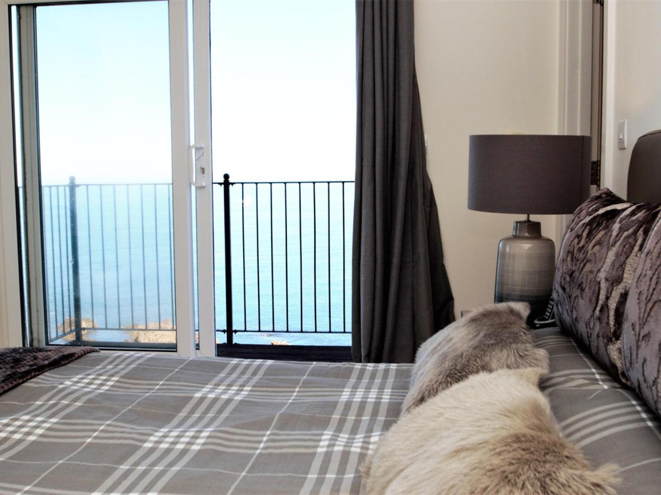 Ocean Breeze Villa Илфракомб Екстериор снимка